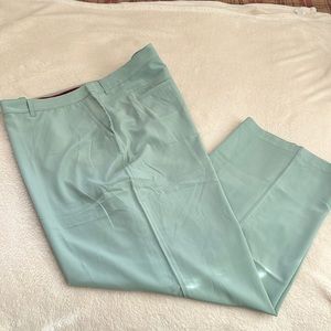 Short Par 4 Golf Pants